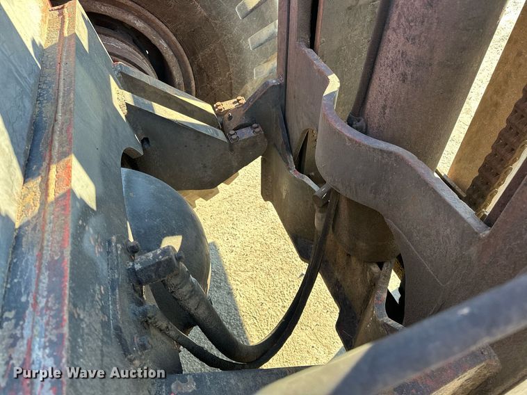 image for item OM9853 1983 Taylor TE-250S forklift