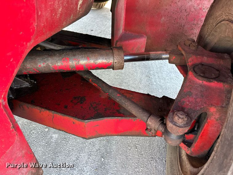 image for item OM9853 1983 Taylor TE-250S forklift