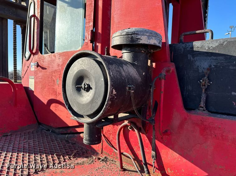 image for item OM9853 1983 Taylor TE-250S forklift