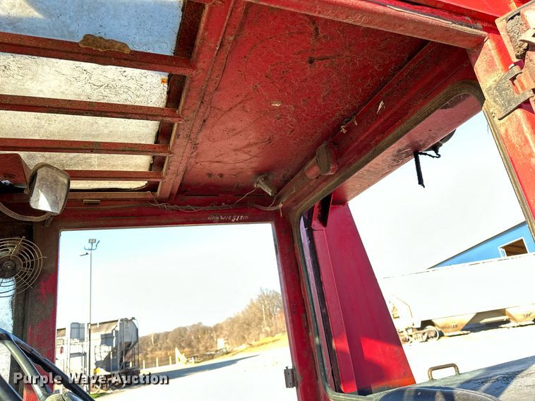 image for item OM9853 1983 Taylor TE-250S forklift