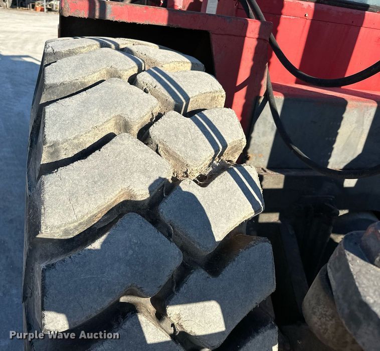 image for item OM9853 1983 Taylor TE-250S forklift