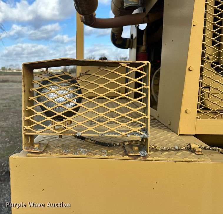 image for item OM9870 1993 Ferguson SP-912 pneumatic roller