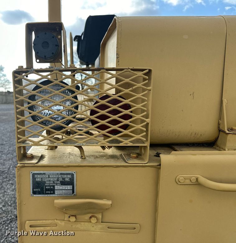 image for item OM9870 1993 Ferguson SP-912 pneumatic roller