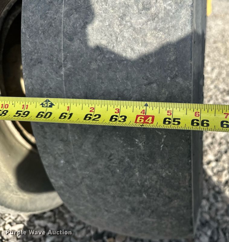 image for item OM9870 1993 Ferguson SP-912 pneumatic roller