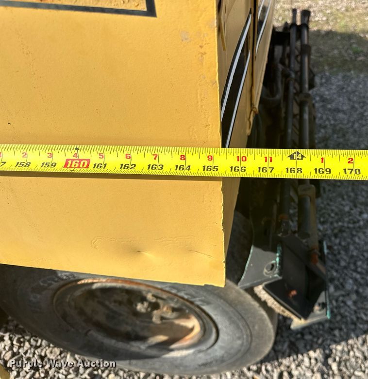 image for item OM9870 1993 Ferguson SP-912 pneumatic roller