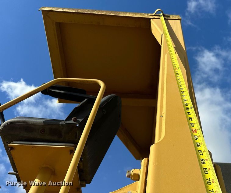 image for item OM9870 1993 Ferguson SP-912 pneumatic roller