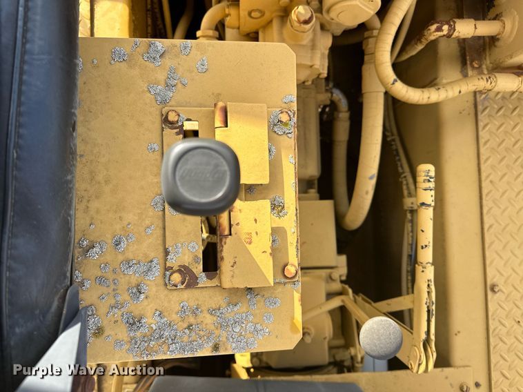 image for item OM9870 1993 Ferguson SP-912 pneumatic roller