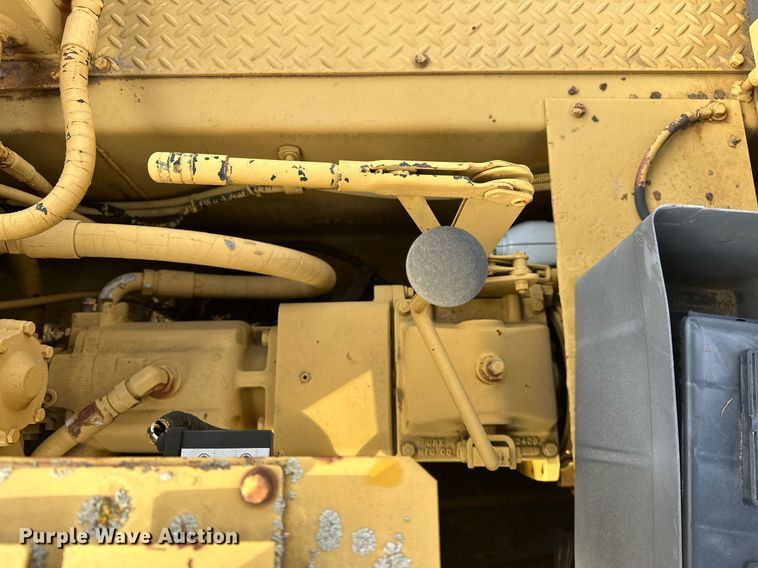 image for item OM9870 1993 Ferguson SP-912 pneumatic roller