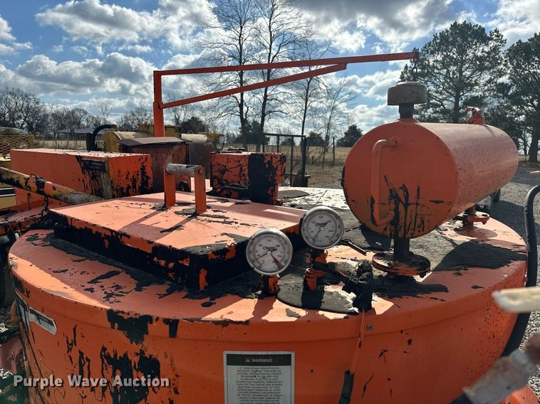 image for item OM9871 1999 Crafco  E-Z Pour 200P pothole patcher