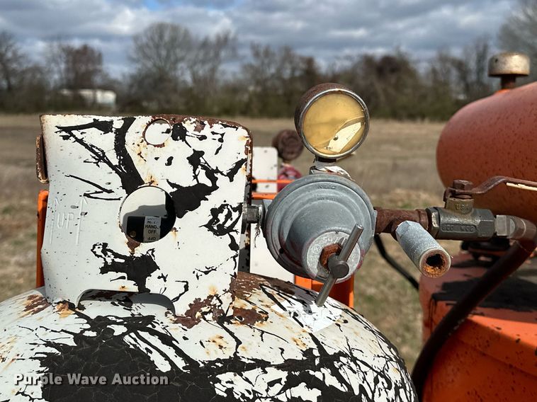 image for item OM9871 1999 Crafco  E-Z Pour 200P pothole patcher