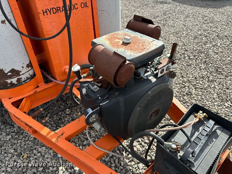 image for item OM9871 1999 Crafco  E-Z Pour 200P pothole patcher