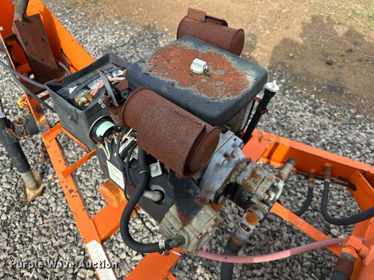 image for item OM9871 1999 Crafco  E-Z Pour 200P pothole patcher