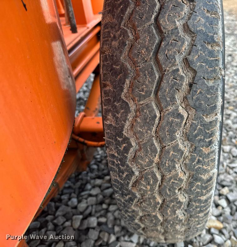 image for item OM9871 1999 Crafco  E-Z Pour 200P pothole patcher