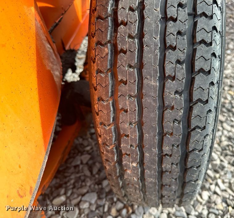 image for item OM9871 1999 Crafco  E-Z Pour 200P pothole patcher