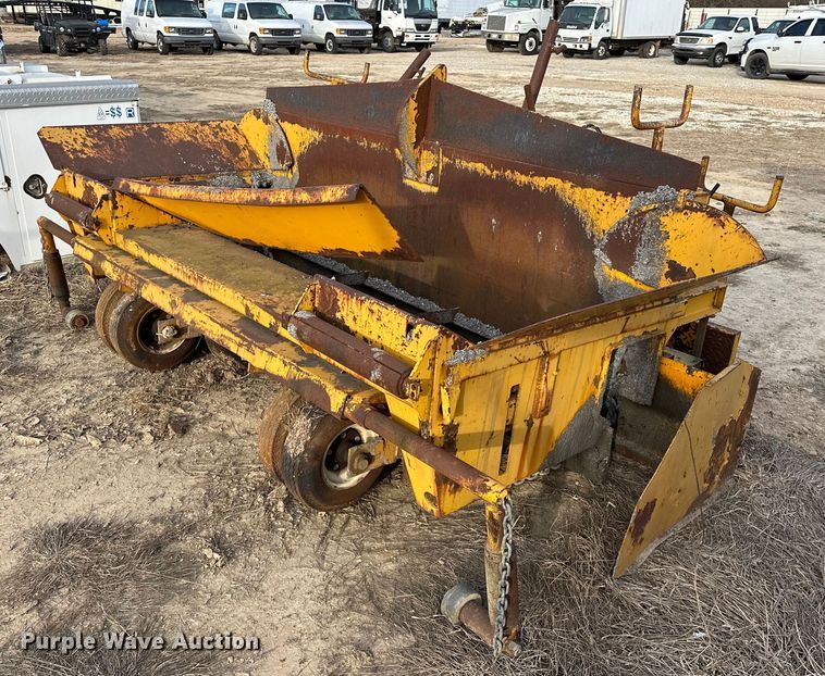 image for item OM9925 Miller  MS708A paver