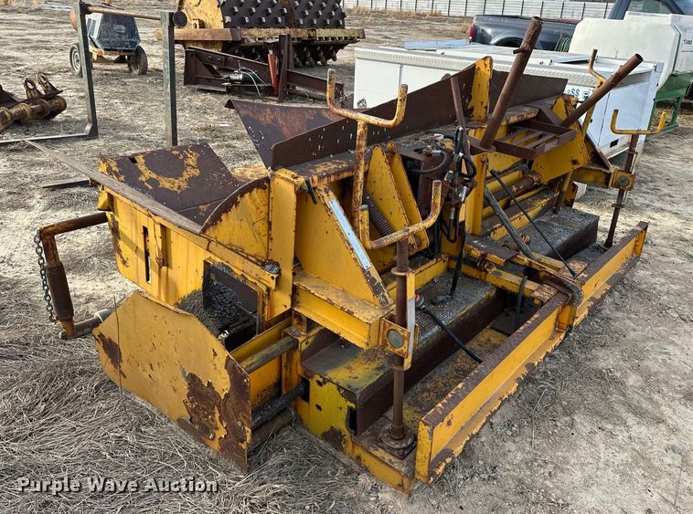 image for item OM9925 Miller  MS708A paver