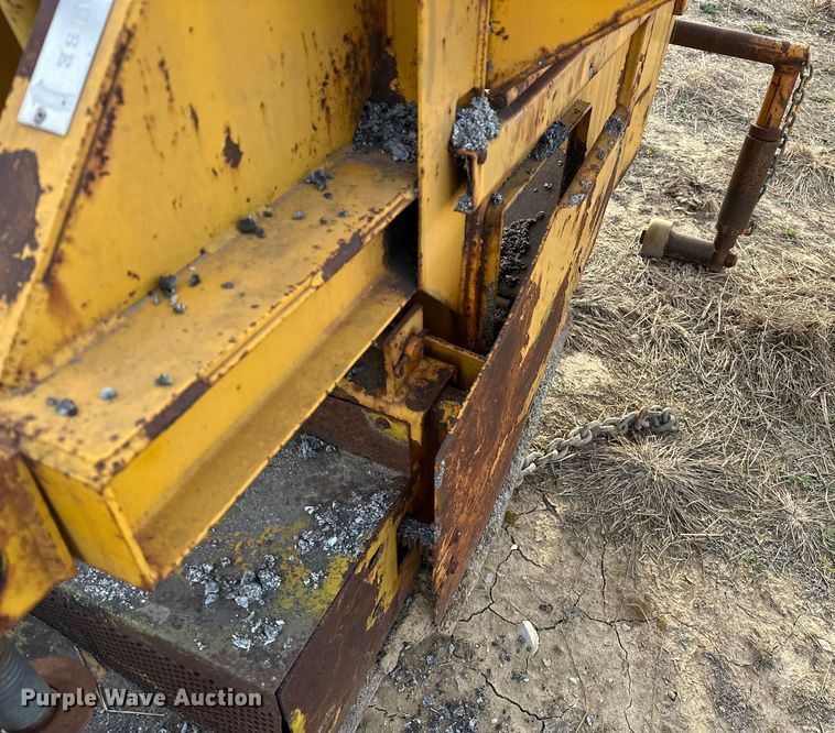 image for item OM9925 Miller  MS708A paver