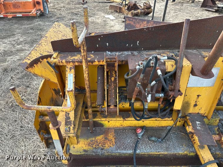 image for item OM9925 Miller  MS708A paver