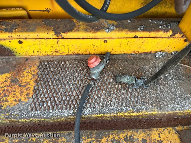 image for item OM9925 Miller  MS708A paver