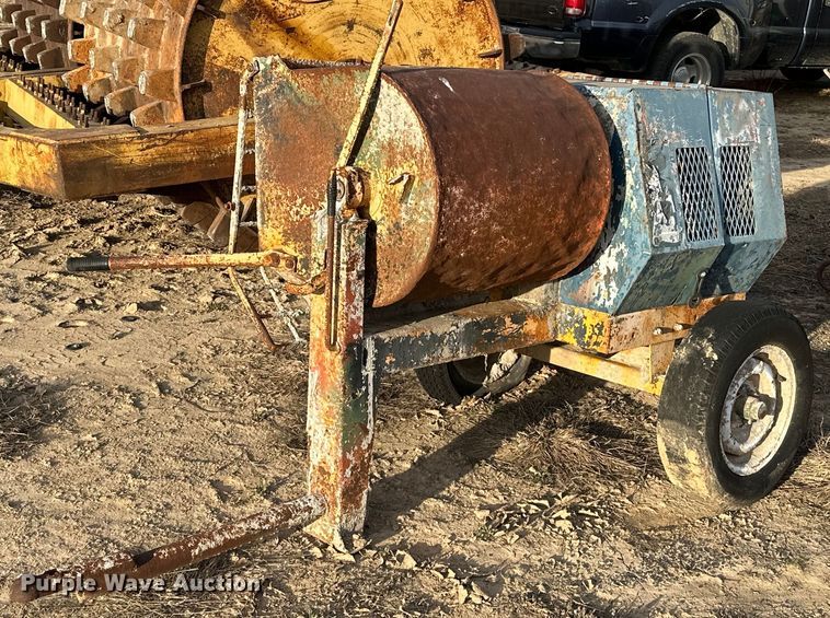 image for item OM9930 Concrete mixer