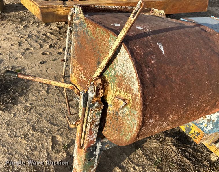 image for item OM9930 Concrete mixer