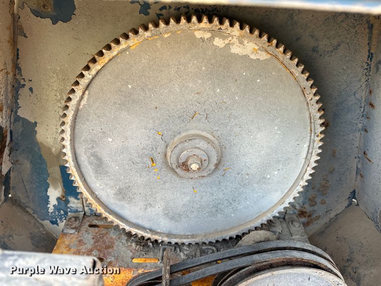 image for item OM9930 Concrete mixer