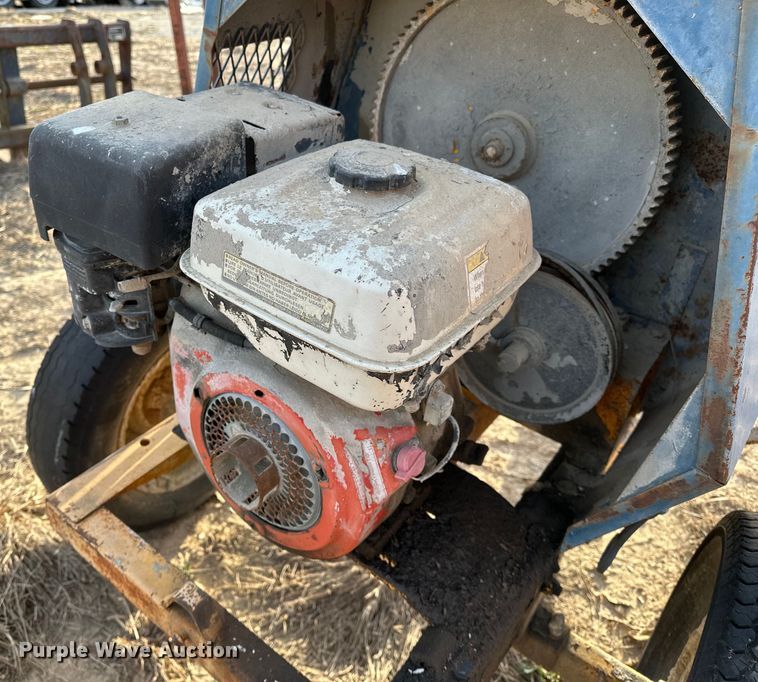 image for item OM9930 Concrete mixer