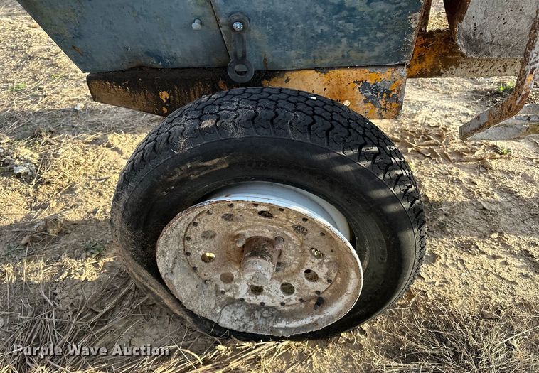 image for item OM9930 Concrete mixer