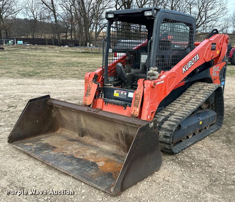 image for item OM9944 2019 Kubota SVL95-2S tracked skid steer loader