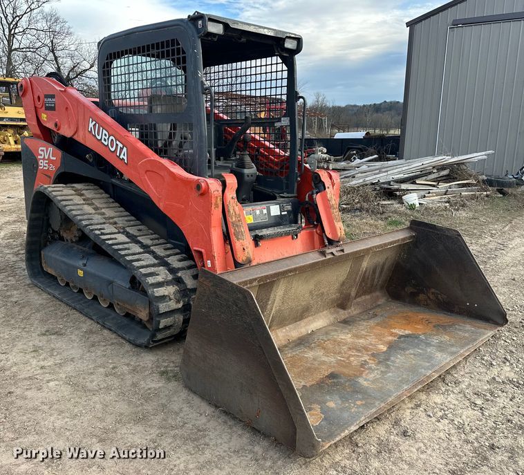 image for item OM9944 2019 Kubota SVL95-2S tracked skid steer loader