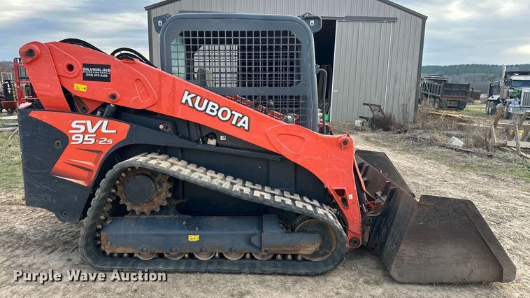 image for item OM9944 2019 Kubota SVL95-2S tracked skid steer loader