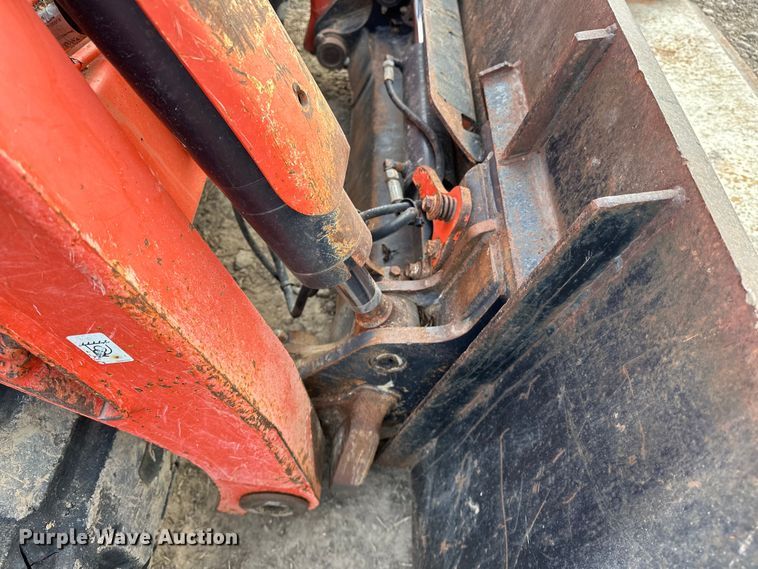 image for item OM9944 2019 Kubota SVL95-2S tracked skid steer loader