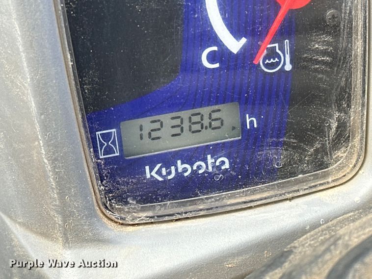 image for item OM9944 2019 Kubota SVL95-2S tracked skid steer loader