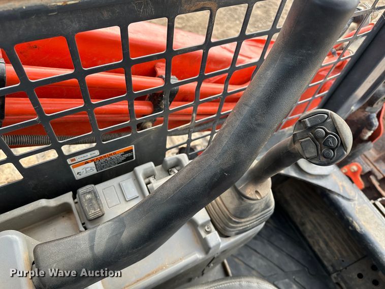 image for item OM9944 2019 Kubota SVL95-2S tracked skid steer loader