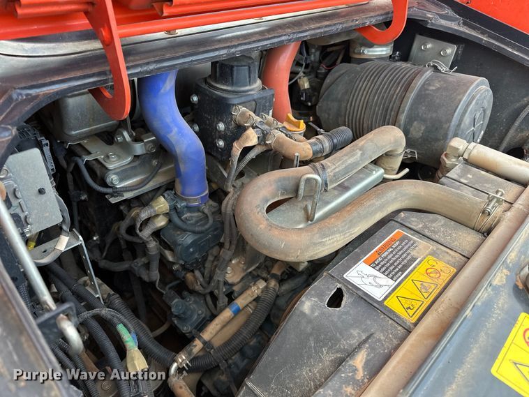 image for item OM9944 2019 Kubota SVL95-2S tracked skid steer loader