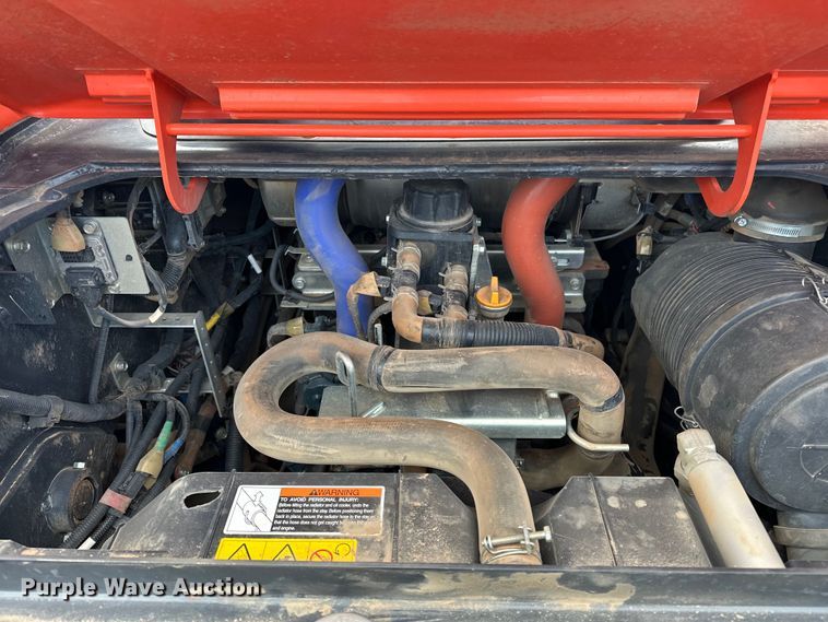 image for item OM9944 2019 Kubota SVL95-2S tracked skid steer loader