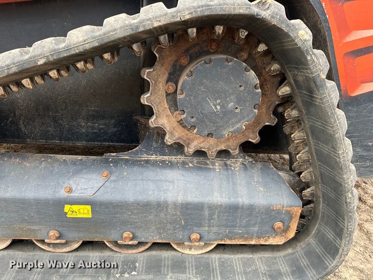 image for item OM9944 2019 Kubota SVL95-2S tracked skid steer loader