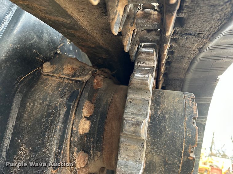 image for item OM9944 2019 Kubota SVL95-2S tracked skid steer loader