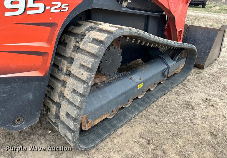 image for item OM9944 2019 Kubota SVL95-2S tracked skid steer loader