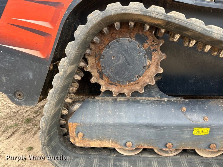 image for item OM9944 2019 Kubota SVL95-2S tracked skid steer loader