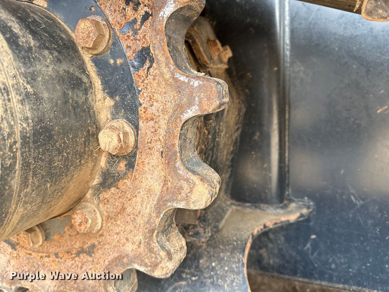 image for item OM9944 2019 Kubota SVL95-2S tracked skid steer loader