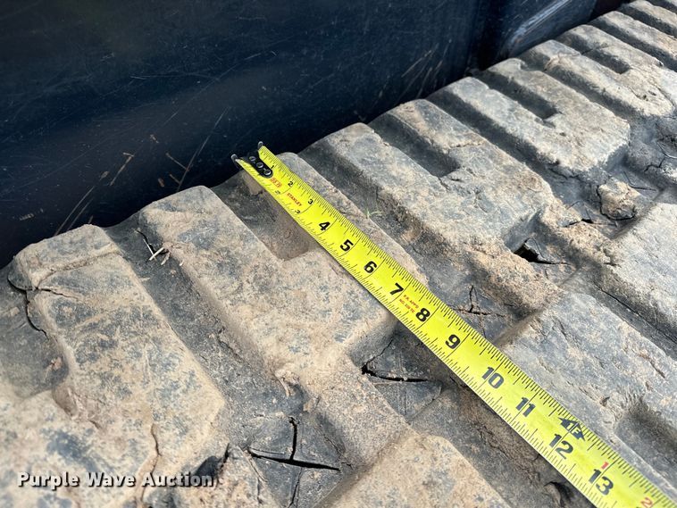 image for item OM9944 2019 Kubota SVL95-2S tracked skid steer loader