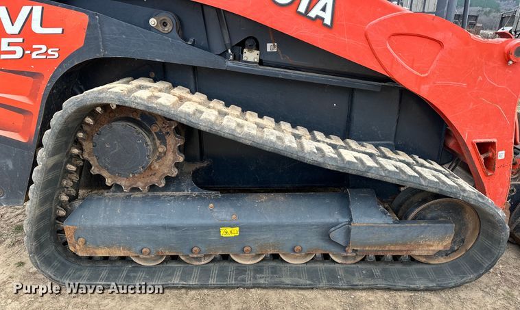 image for item OM9944 2019 Kubota SVL95-2S tracked skid steer loader