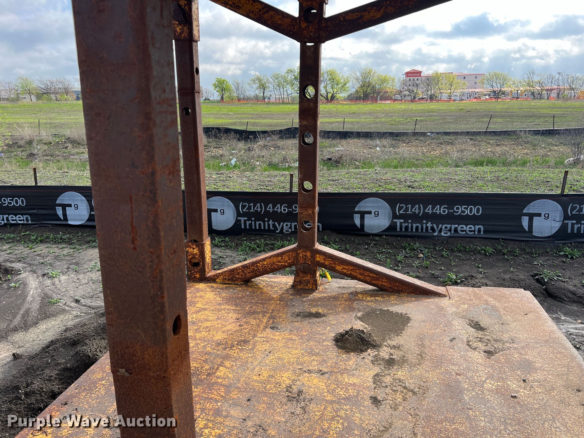 Trench box in Keller, TX Item DS2484 for sale Purple Wave