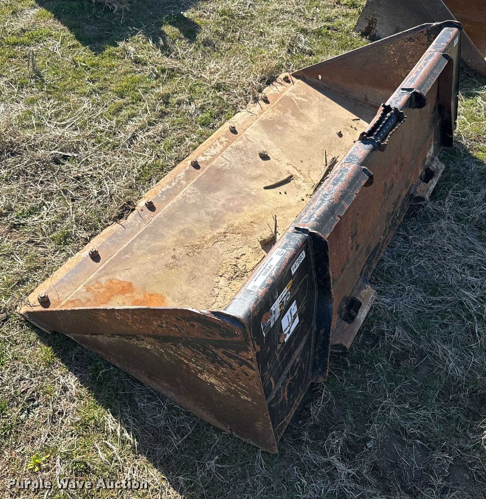 John Deere C72 skid steer bucket in Alma, KS Item NF9360 for sale