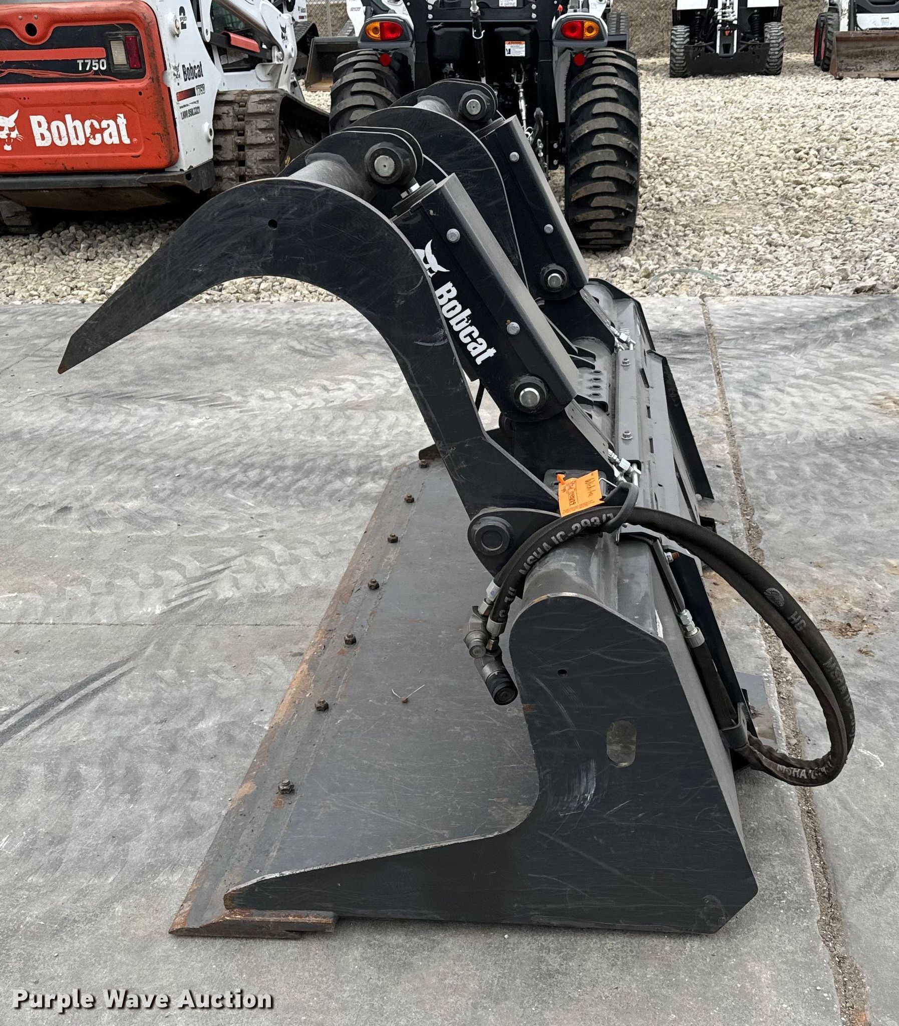 2022 Bobcat Grpl 74 Indl Bkt skid steer grapple bucket in Wichita, KS ...