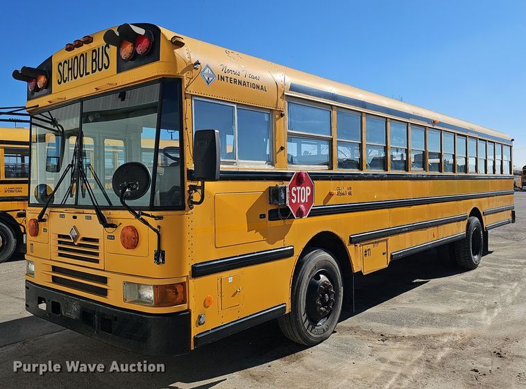 image for item DK0529 2002 International 3800 school bus
