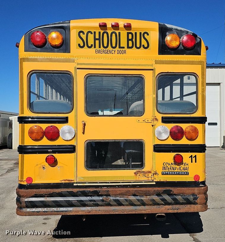 image for item DK0529 2002 International 3800 school bus