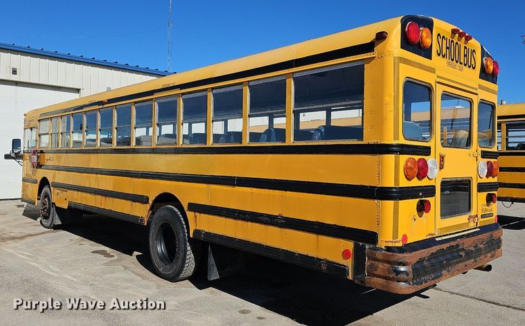 image for item DK0529 2002 International 3800 school bus