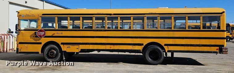 image for item DK0529 2002 International 3800 school bus